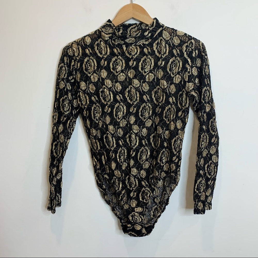 Vintage La Vie En Rose Lace Rose Long Sleeve Bodysuit